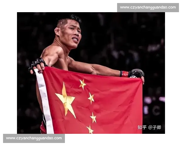 李景亮对阵西热立江巅峰之战引爆格斗与篮球跨界全民热议焦点 李景亮对阵西热立江巅峰之战引爆格斗与篮球跨界全民热议焦点